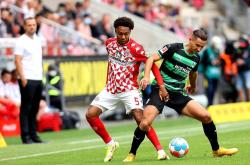 开云体育下载-美因茨客场大胜，喜迎关键胜利的简单介绍