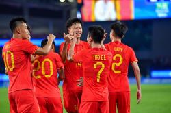 开云官网-中国足球队在亚洲足球比赛中夺魁