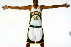 开云体育在线-精湛的篮球技巧展现出球员们的实力！