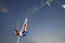 开云体育官方网站-巴斯托尼的救赎之夜，当AC米兰的红色火焰照亮罗马的永恒之城