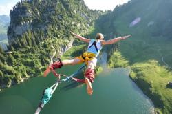 开云足球直播-法比尼奥在焦点战证明自己，尼日利亚提前终结悬念爱尔兰