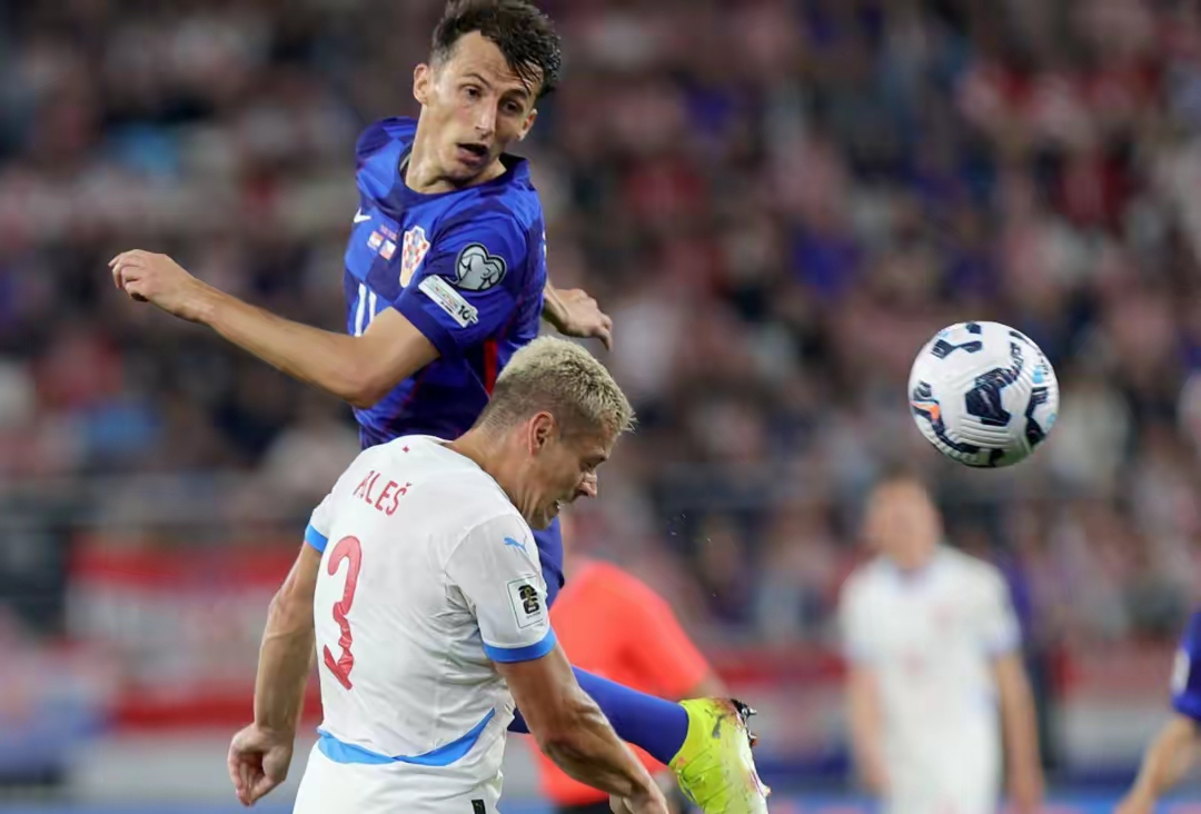 包含欧预赛中的豪门对决颇具看点的词条