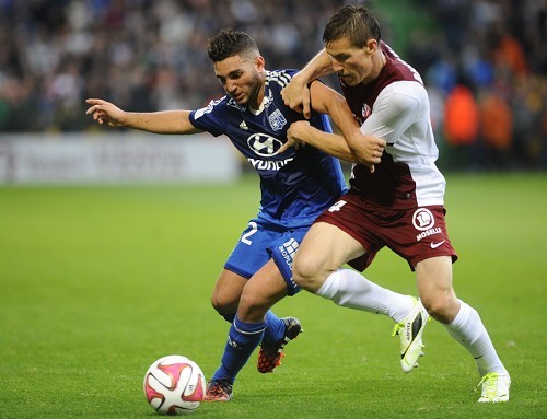 关于里昂主场大胜梅斯，保持领跑优势的信息