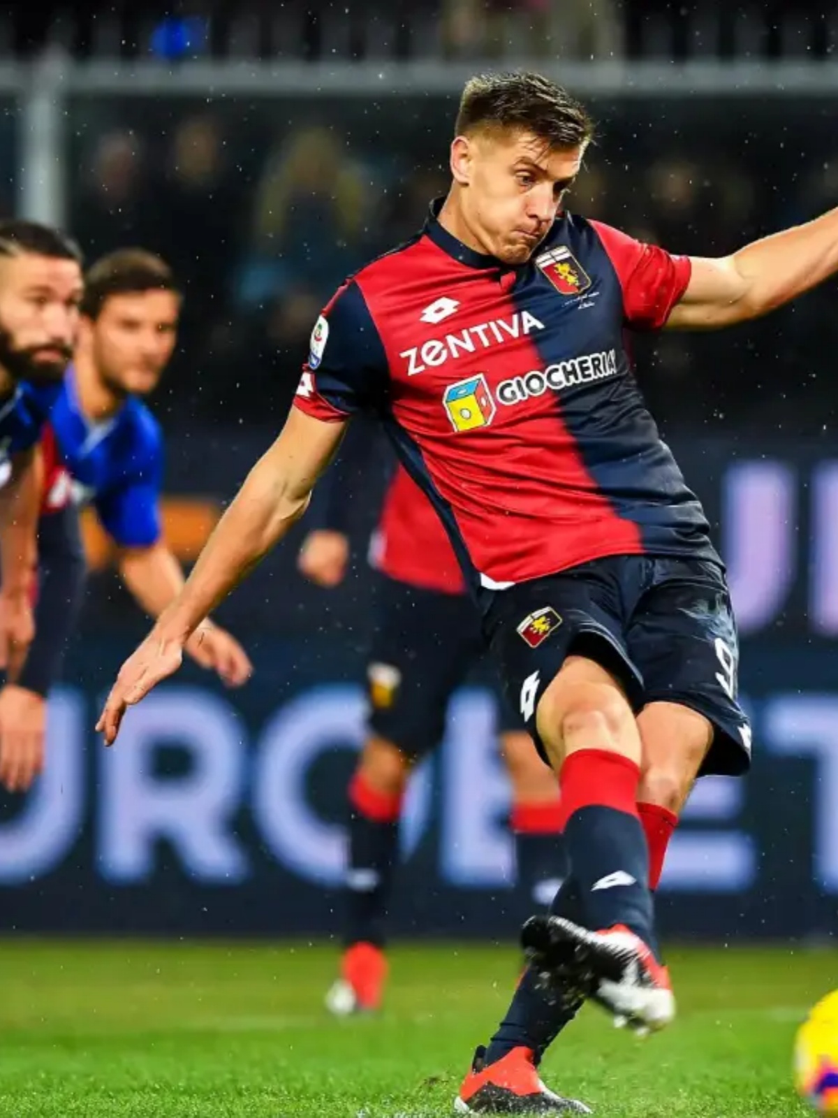 热门球队在意甲比赛中表现突出