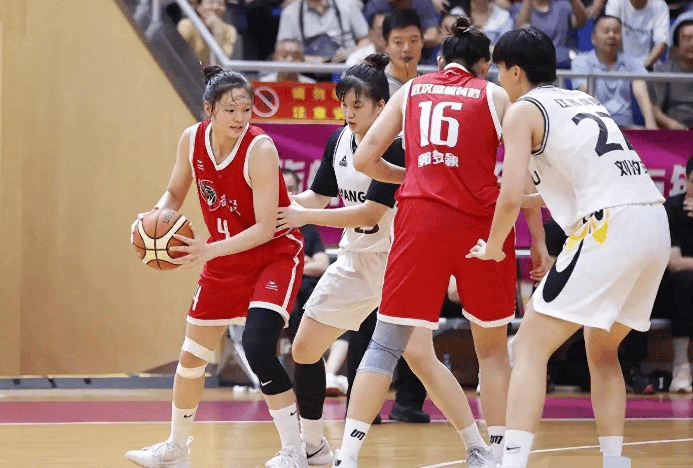 印尼女篮在东南亚冠军赛中势不可挡的简单介绍