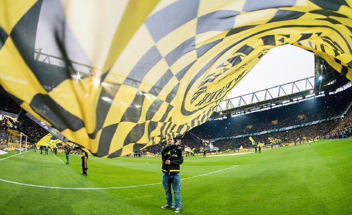 关于多特蒙德表现神勇：风头无两的势不可挡的信息