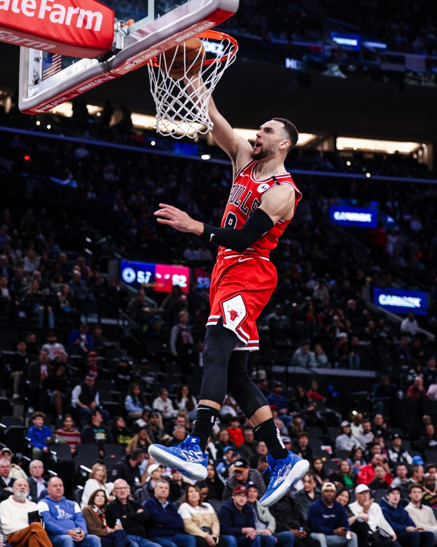 希腊男篮血洗雷霆，拉文爆发神勇