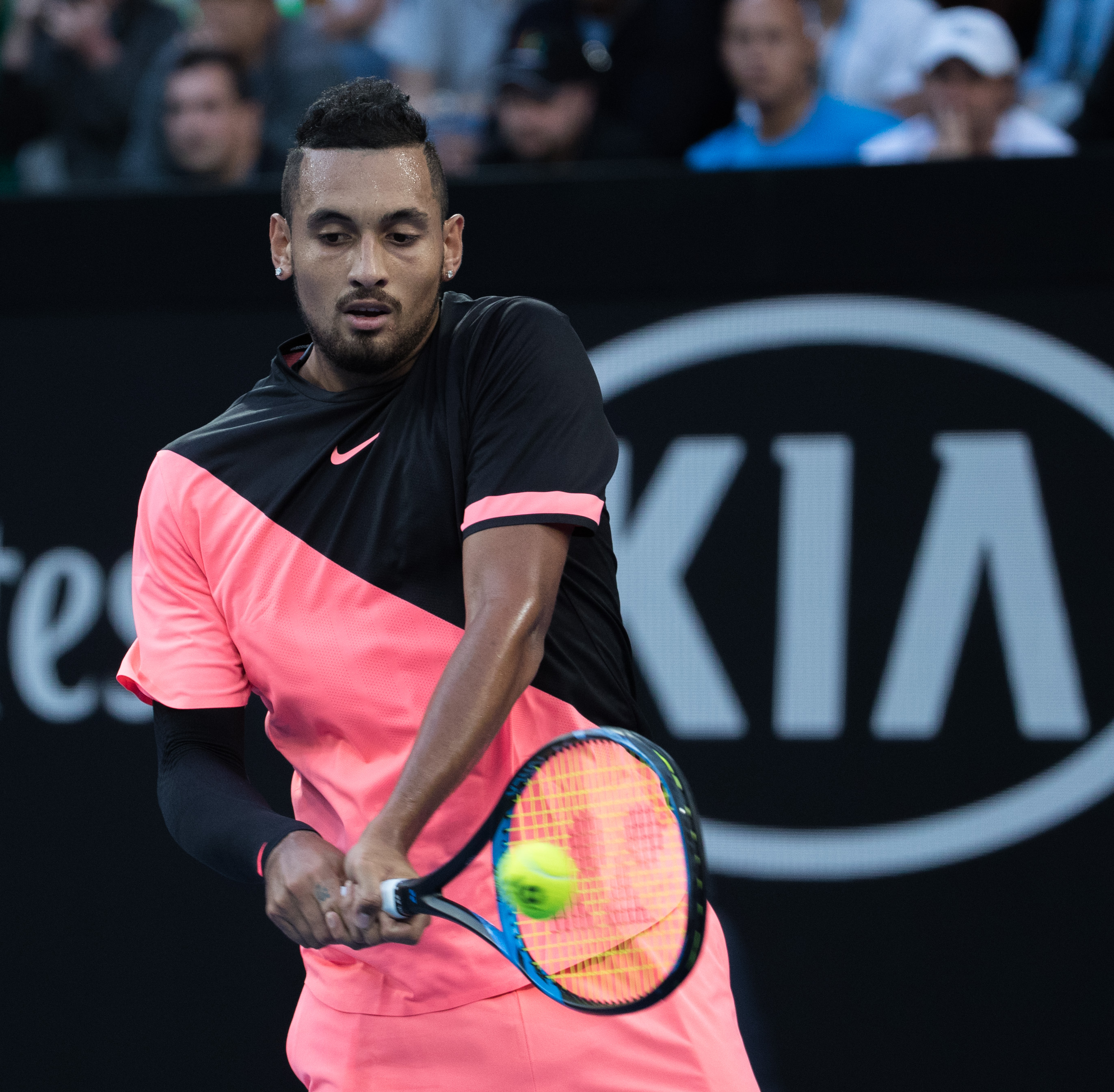 关于澳大利亚网球队鏖战英国网球队，克耶高斯高光表现的信息