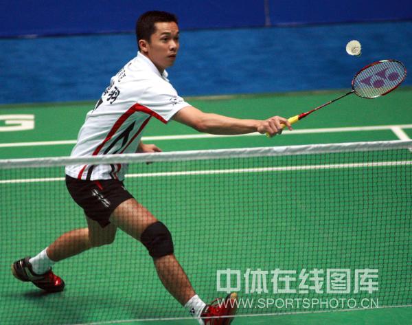 中国羽毛球队力克日本羽毛球队，陶菲克完成帽子戏法的简单介绍