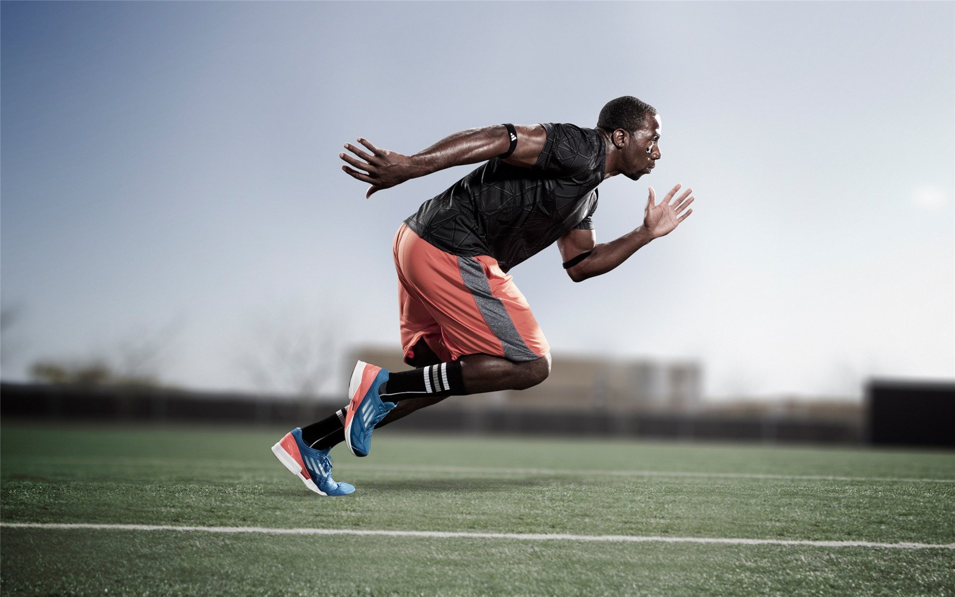 戈麦斯爆发点燃蓝黑火焰，国际米兰战术强压终结切尔西不败神话